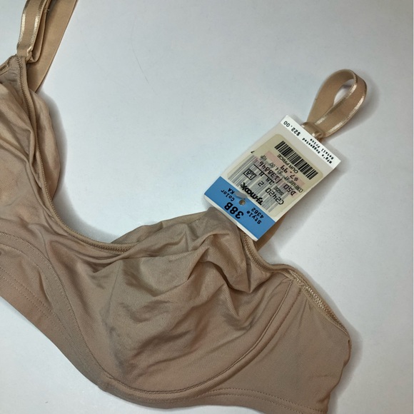 NWT Beige Barely There Underwire Bra Size 38B - Picture 2 of 5